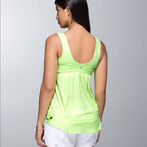 Lululemon elevate tank top - Picture 2 of 10